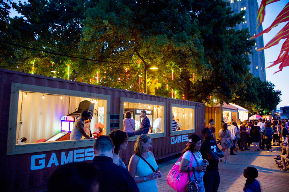 Spruce Street Harbor Park