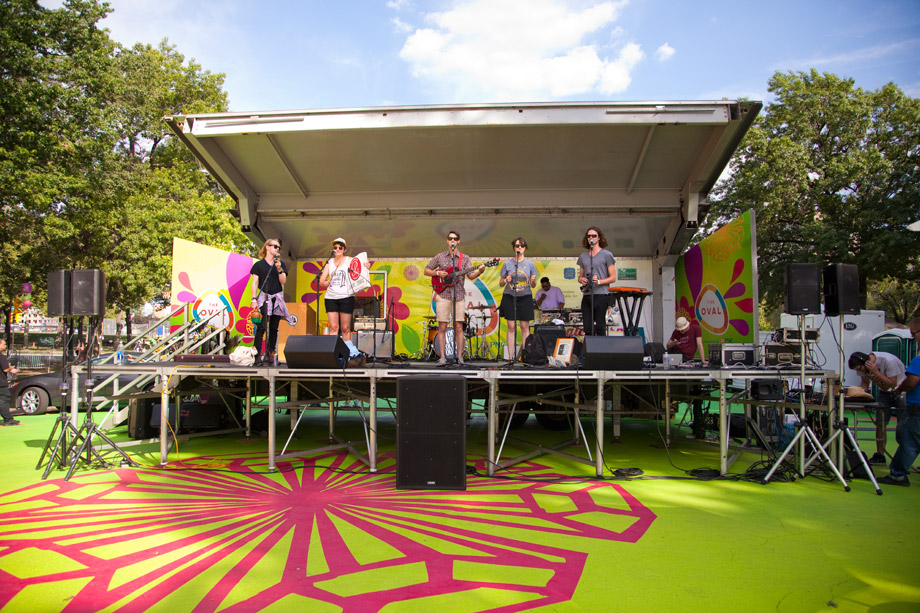 A concert at The Oval (Photo by M. Fischetti for Visit Philadelphia)